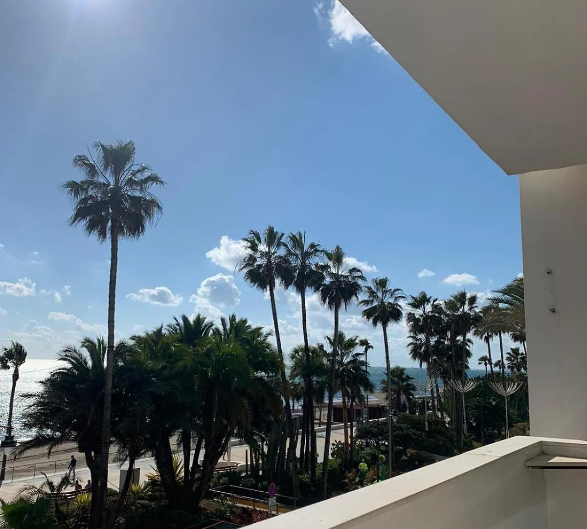 Beachfront Primera Linea De Playa En Casco Antiguo Estepona Spain